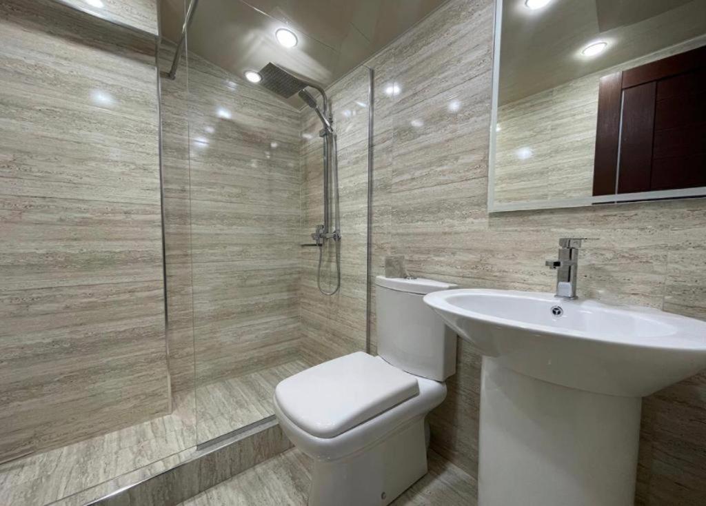 Days Hotel Yerevan Exterior photo